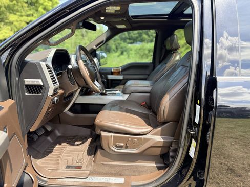 Used 2017 Ford F150 King Ranch w/ Equipment Group 601A Luxury AWD/4WD image 14