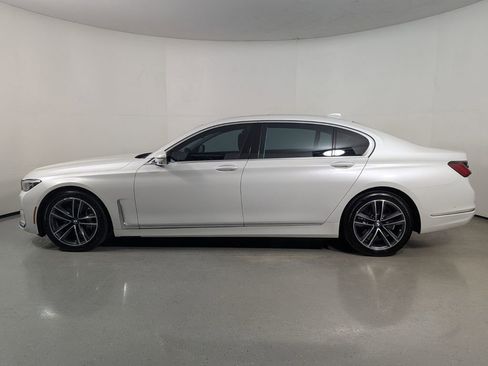 Used 2022 BMW 750i xDrive w/ Executive Package AWD/4WD image 4