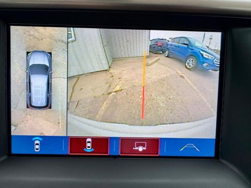 Used 2017 GMC Acadia Denali w/ Technology Package image 25