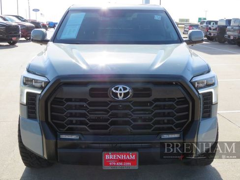 Used 2022 Toyota Tundra Limited image 9