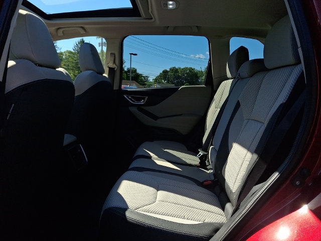 Used 2022 Subaru Forester Premium AWD/4WD image 13