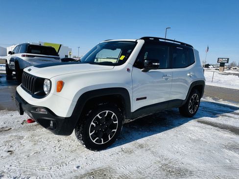Used 2023 Jeep Renegade Trailhawk w/ Trailhawk Elite Group image 31