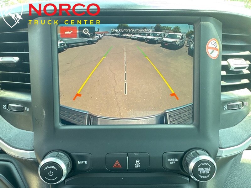 Used 2024 RAM 2500 Big Horn AWD/4WD image 22