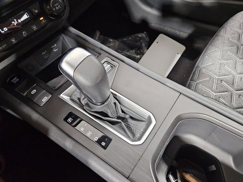 New 2026 Nissan Kicks SV AWD/4WD image 22