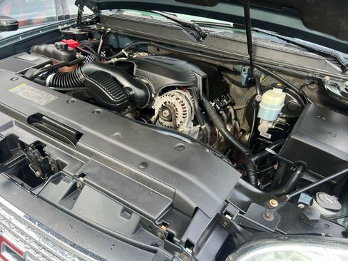 Used 2010 GMC Yukon SLT image 18