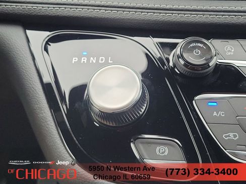 New 2026 Chrysler Pacifica Select FWD image 28