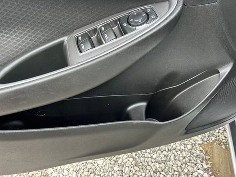 Used 2024 Chevrolet Malibu LT image 34