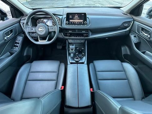 Used 2023 Nissan Rogue SV w/ SV Premium B Package AWD/4WD image 31