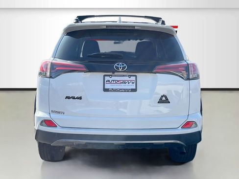 Used 2018 Toyota RAV4 Adventure AWD/4WD image 6