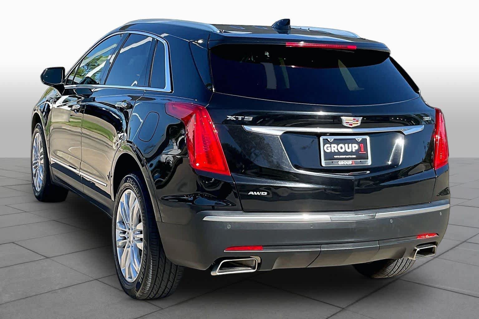 Used 2019 Cadillac XT5 Premium Luxury AWD/4WD image 12
