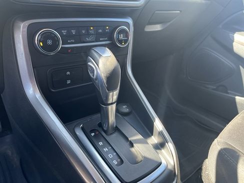 Used 2019 Ford EcoSport SE image 26