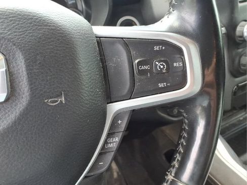 Used 2020 RAM 1500 Big Horn AWD/4WD image 18