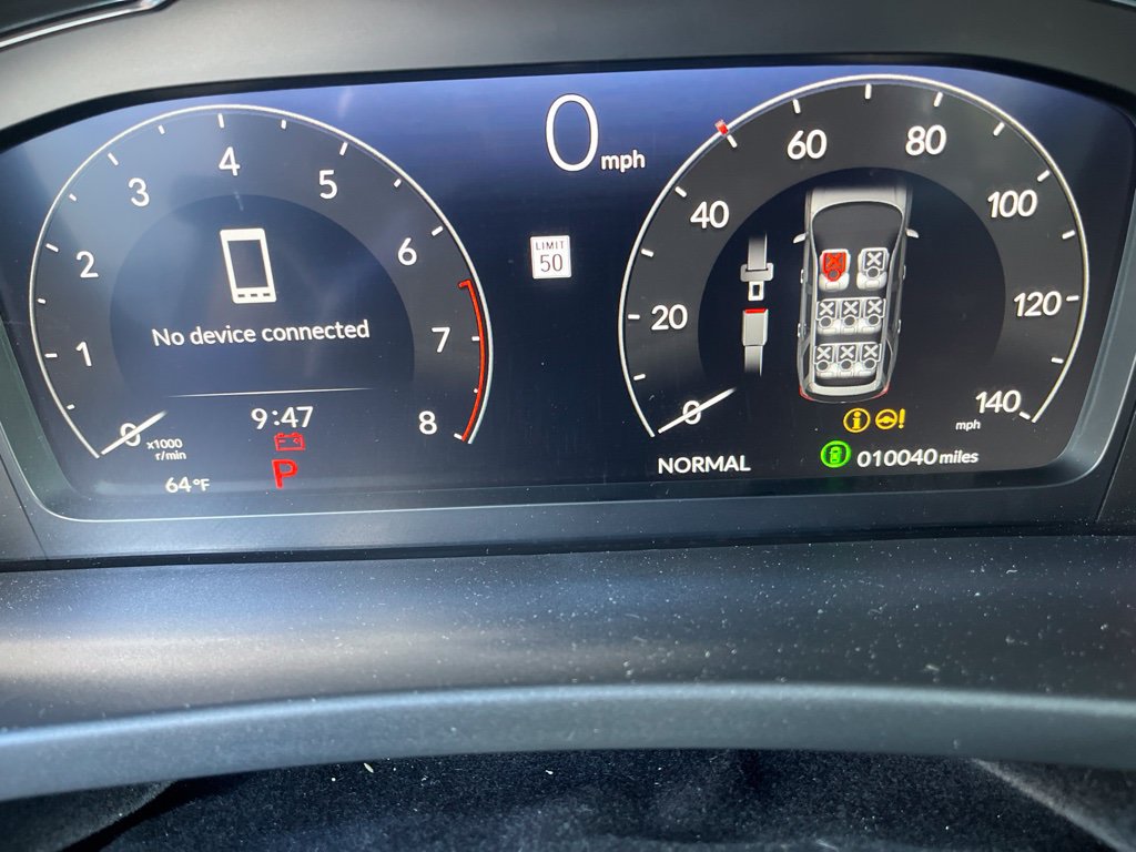 Used 2025 Honda Pilot Elite image 3