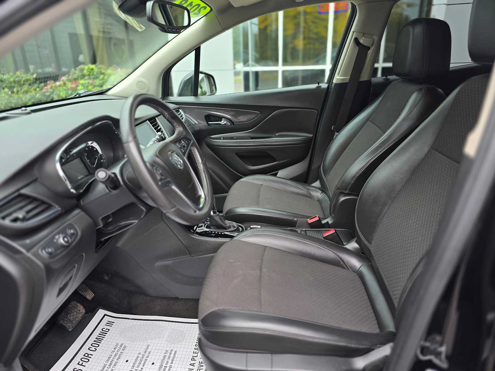 Used 2018 Buick Encore Preferred w/ Experience Buick Package FWD image 2