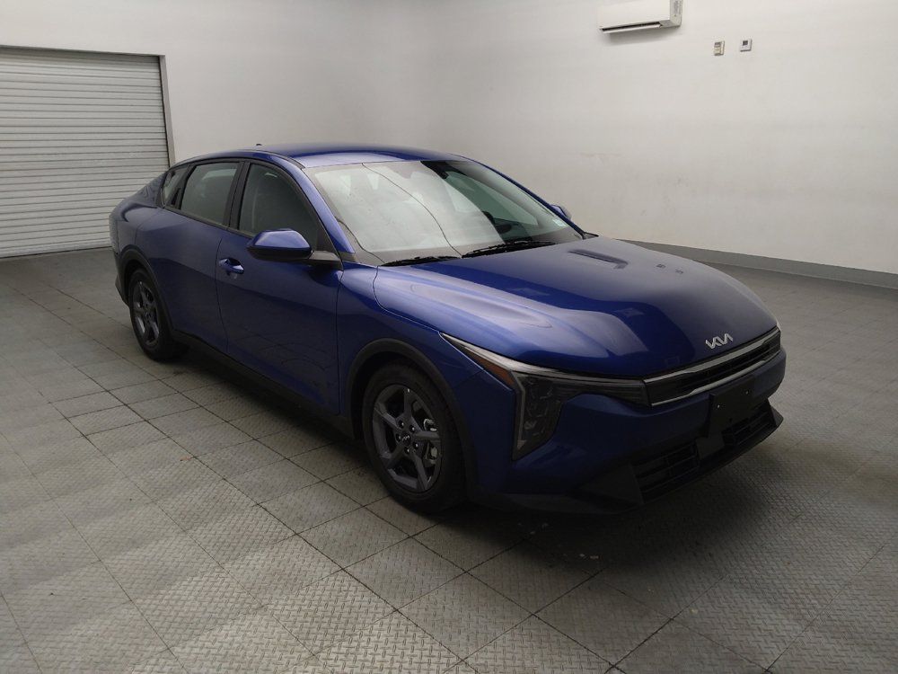Used 2025 Kia K4 FWD image 14