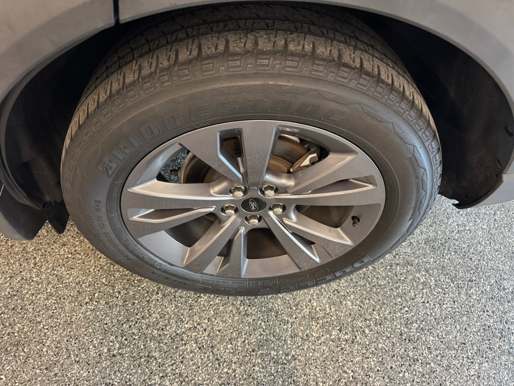 Used 2022 Ford Explorer XLT w/ Equipment Group 202A RWD image 14