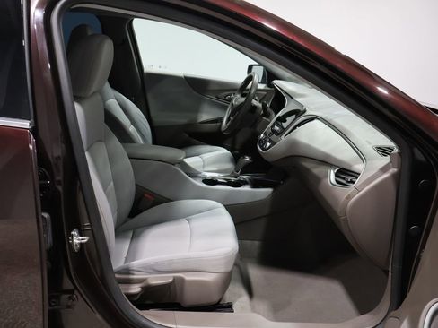 Used 2020 Chevrolet Malibu LS w/ Driver Confidence Package II image 24