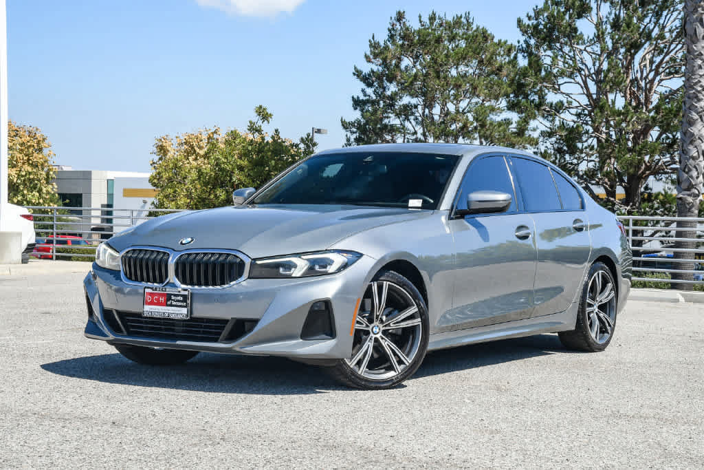Used 2023 BMW 330i Sedan w/ Driving Assistance Package RWD image 1