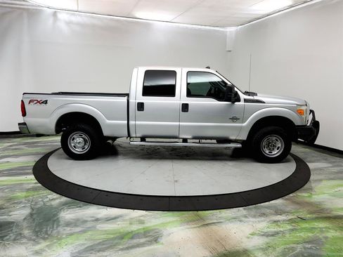 Used 2015 Ford F250 XLT w/ XLT Value Package image 4