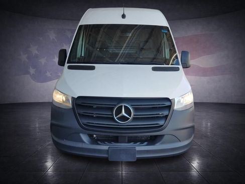 Used 2023 Mercedes-Benz Sprinter 2500 image 8