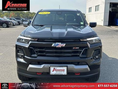Used 2024 Chevrolet Colorado Z71 w/ Z71 Convenience Package 2 AWD/4WD image 2