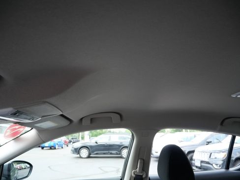 Used 2023 Nissan Sentra SV FWD image 12