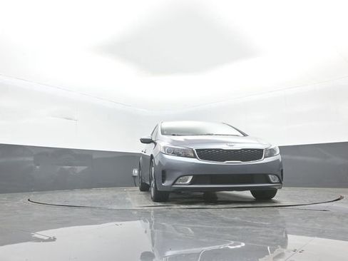 Used 2018 Kia Forte S w/ S Technology Plus Package image 25