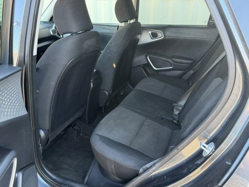 Used 2020 Kia Soul LX FWD image 6