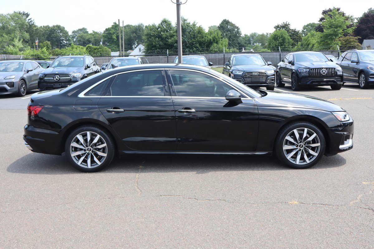 Used 2023 Audi A4 2.0T Premium w/ Convenience Package AWD/4WD image 4