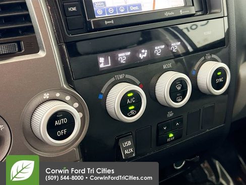 Used 2017 Toyota Sequoia SR5 AWD/4WD image 9