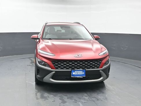 Used 2023 Hyundai Kona SEL w/ Winter Weather Package image 9