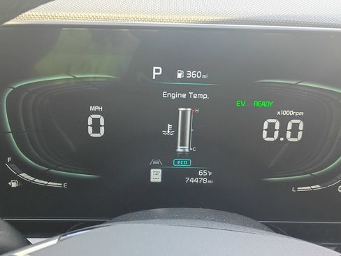 Used 2023 Kia Niro FWD image 22