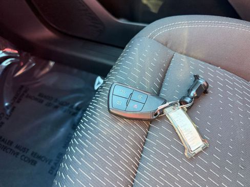 Used 2025 Chevrolet Equinox LT image 22