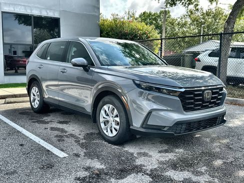 Used 2023 Honda CR-V LX image 10