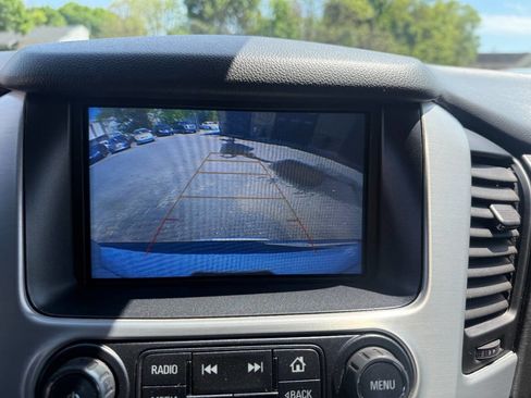 Used 2018 GMC Yukon SLT w/ Open Road Package AWD/4WD image 24