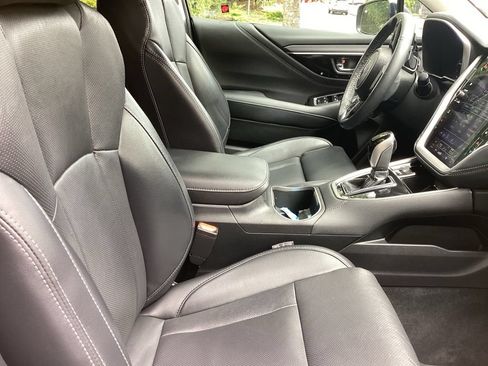 Used 2025 Subaru Outback Limited w/ Popular Package #2 AWD/4WD image 5