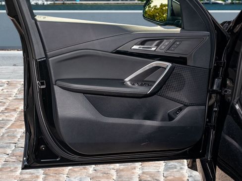 Used 2025 BMW X1 xDrive28i image 11