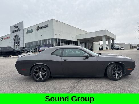 Used 2015 Dodge Challenger R/T w/ Quick Order Package 28B R/T image 3