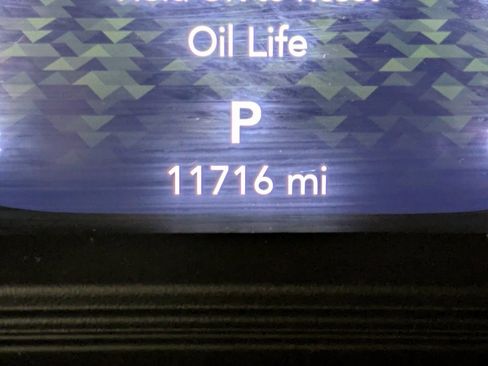 Used 2024 Jeep Wrangler Sahara image 15