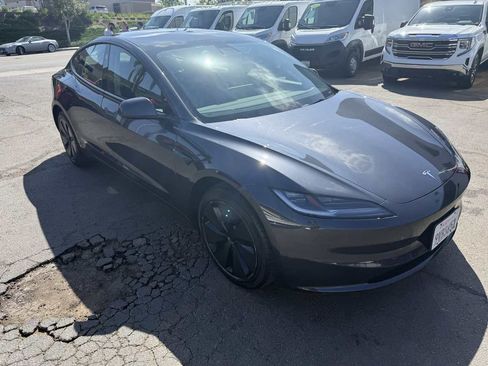 Used 2025 Tesla Model 3 RWD image 9