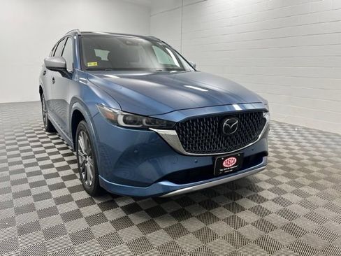 Used 2024 MAZDA CX-5 Signature AWD/4WD image 1