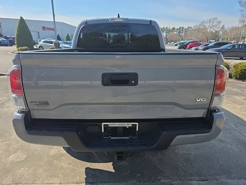 Used 2021 Toyota Tacoma TRD Sport image 4