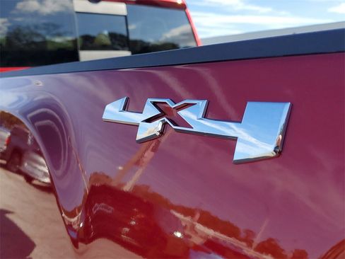 New 2025 GMC Sierra 2500 SLT w/ SLT Premium Package image 11