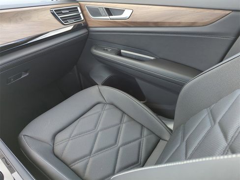 New 2026 Volkswagen Atlas SE image 25