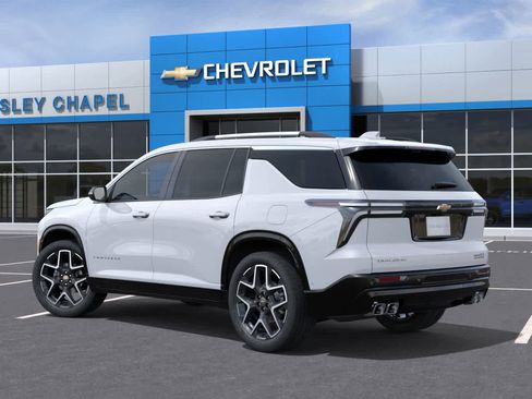 New 2026 Chevrolet Traverse High Country image 4