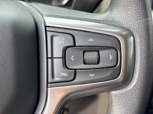 Used 2020 Chevrolet Silverado 1500 LT AWD/4WD image 23