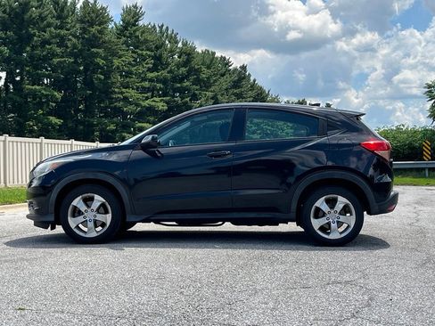 Used 2016 Honda HR-V LX image 4