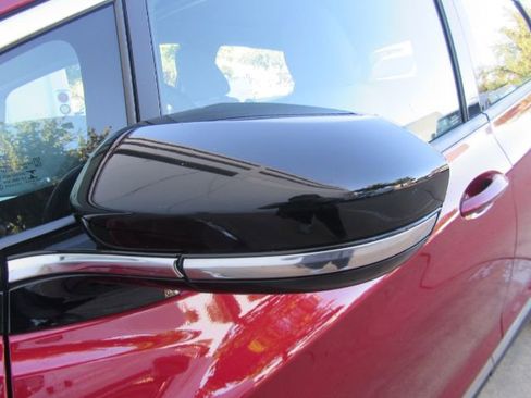 Used 2020 Chevrolet Bolt LT image 14