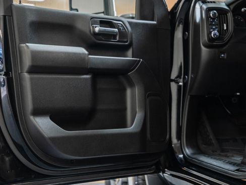 Used 2024 Chevrolet Silverado 2500 Custom image 44