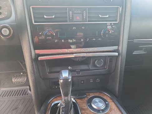 Used 2021 Nissan Armada SL w/ Captain's Chairs Package image 20